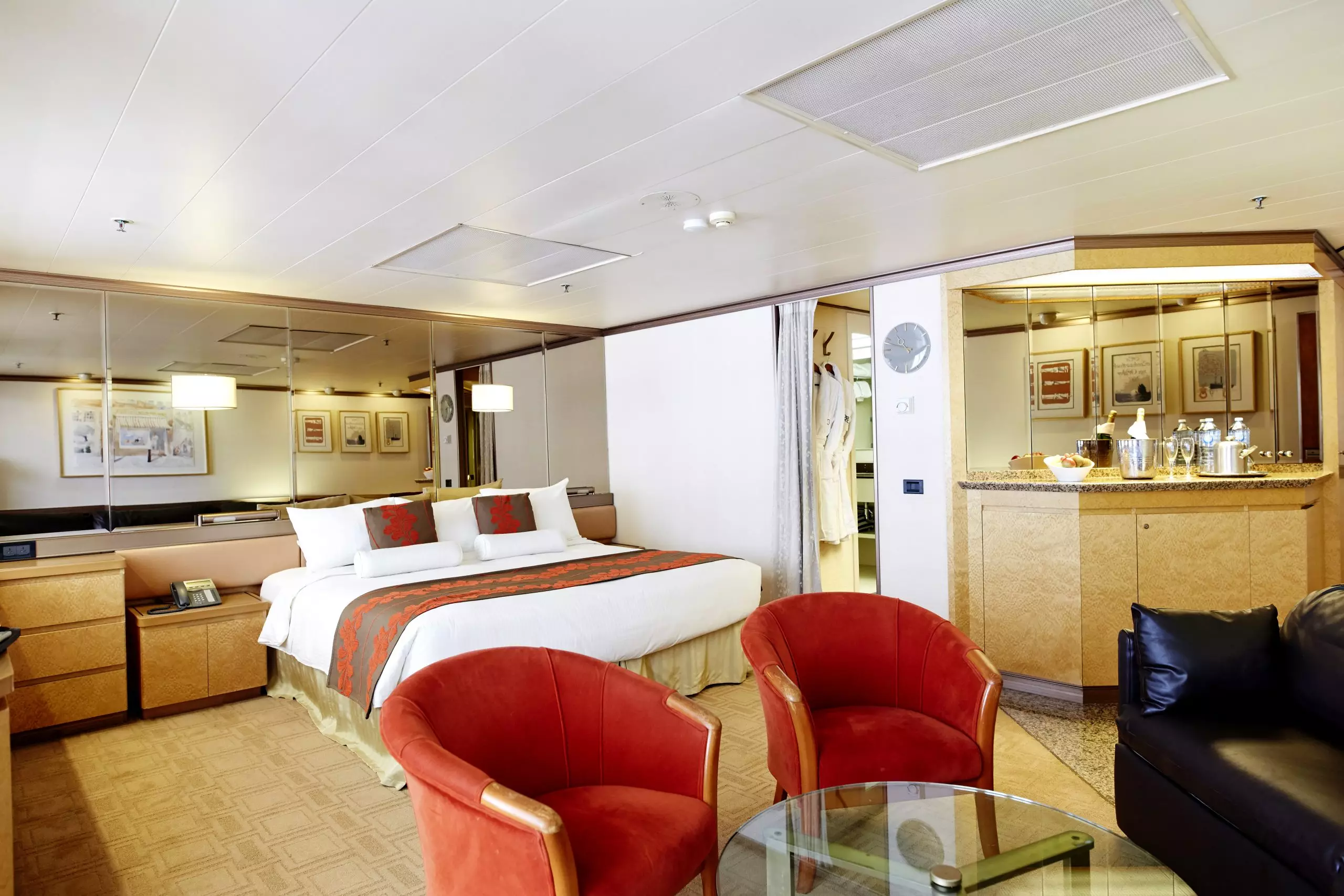 Journey Ship SG balcony deck 10 double bed scaled.jpg